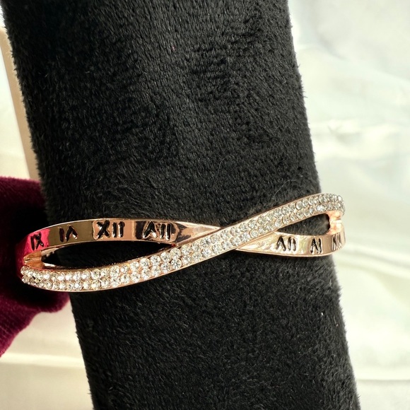 Stainless steel and zircon -Roman Numeral Bangle Bracelet - Picture 7 of 12